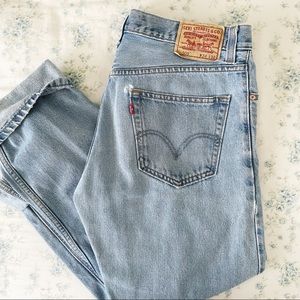 Semi vintage Levi’s 505 perfect boyfriend jeans